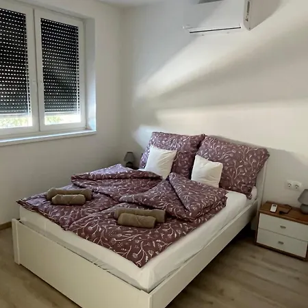 Apartman B53 3 *